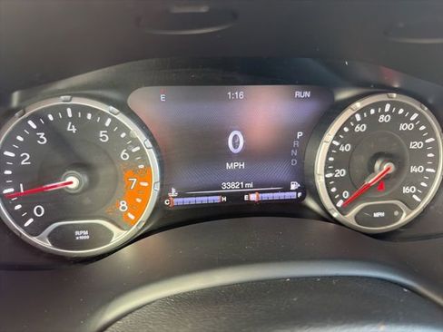 Used 2018 Jeep Renegade Trailhawk w/ Cold Weather Group II image 15