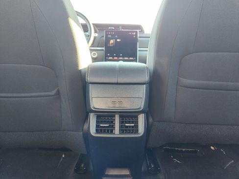 Used 2025 GMC Terrain Elevation image 13