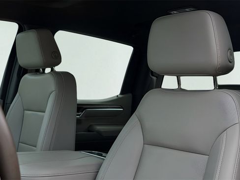 Used 2023 GMC Sierra 1500 SLT w/ SLT Premium Package image 11