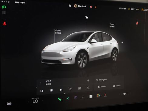 Used 2022 Tesla Model Y Long Range image 30