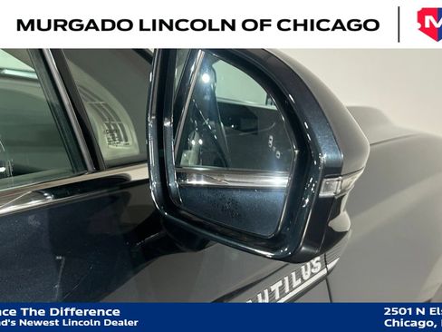 Used 2023 Lincoln Nautilus Reserve AWD/4WD image 11