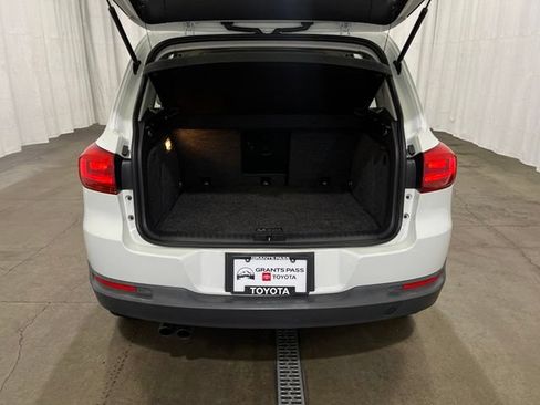Used 2016 Volkswagen Tiguan S AWD/4WD image 11