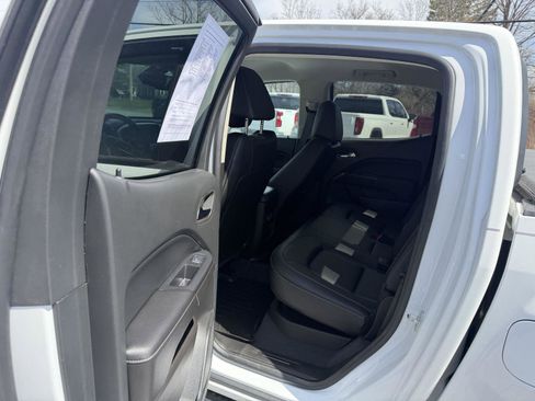 Used 2022 GMC Canyon Elevation w/ Elevation Premium Package RWD image 13