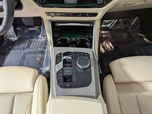 Used 2025 BMW 430i xDrive Coupe w/ Convenience Package image 34