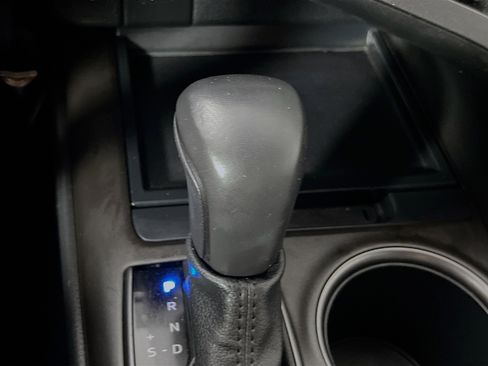 Used 2023 Toyota Camry SE image 23