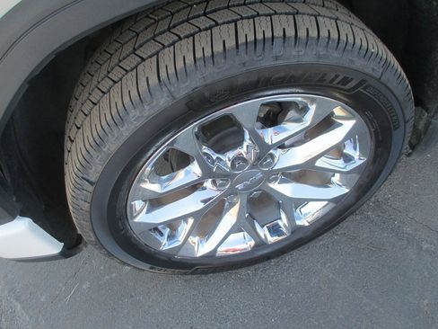 Certified 2022 GMC Sierra 1500 Denali image 12