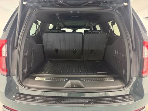 New 2026 GMC Yukon XL AT4 w/ AT4 Premium Package image 8