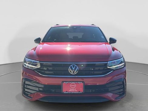 Used 2024 Volkswagen Tiguan SE R-Line w/ MDO Package, Three-Row FWD image 9