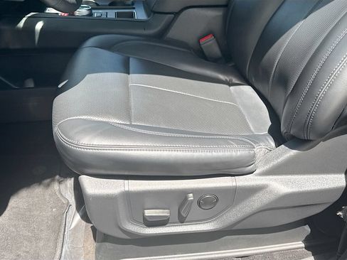 Used 2023 Ford Expedition XLT RWD image 21