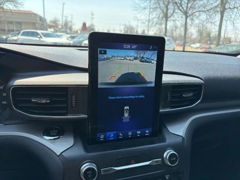 Used 2020 Ford Explorer XLT w/ Equipment Group 202A image 11