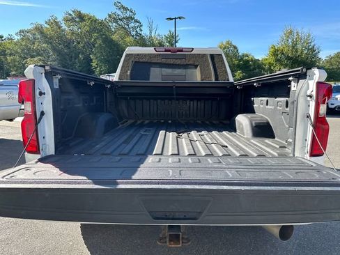 Used 2022 Chevrolet Silverado 2500 High Country w/ Z71 Off-Road Package image 13