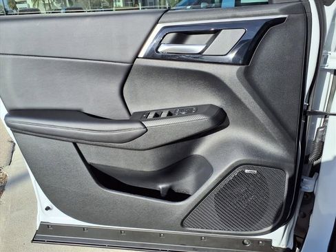Used 2026 Mitsubishi Outlander SE FWD image 14
