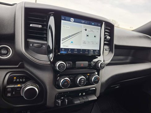 Used 2024 RAM 2500 Tradesman w/ Chrome Appearance Group image 28