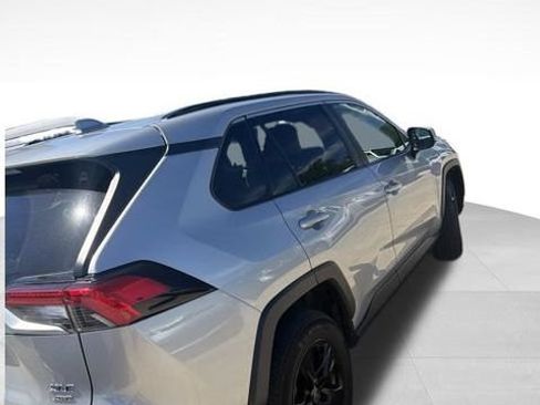 Used 2023 Toyota RAV4 XLE AWD/4WD image 6
