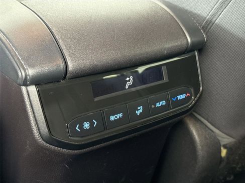 Certified 2022 Toyota Highlander LE image 31