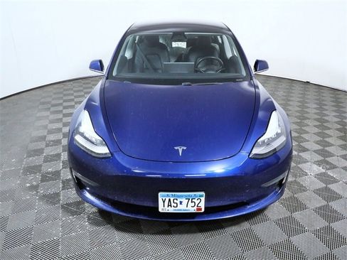 Used 2018 Tesla Model 3 Long Range image 3