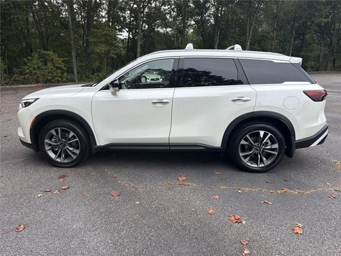 Certified 2025 INFINITI QX60 Luxe w/ Vision Package image 30