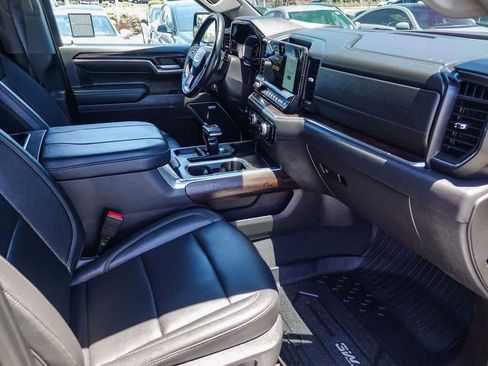 Used 2024 GMC Sierra 1500 SLT w/ SLT Premium Package AWD/4WD image 15