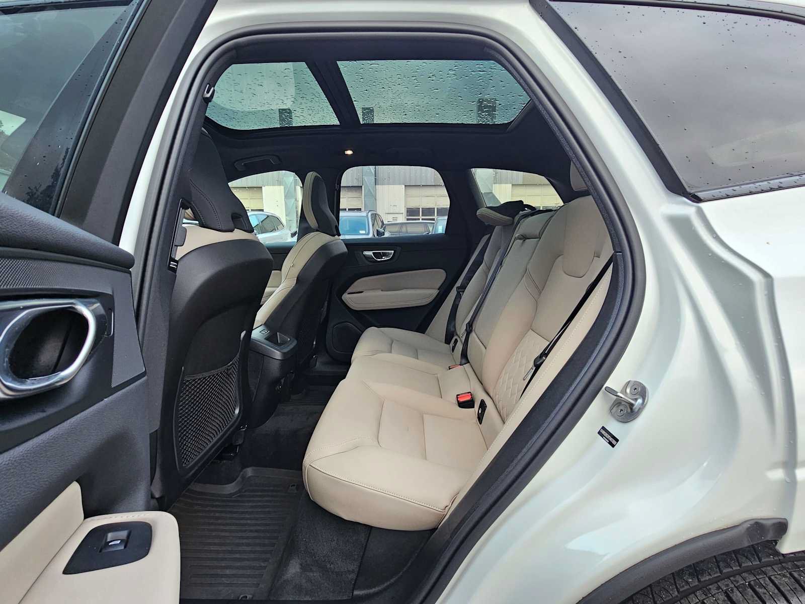 Used 2026 Volvo XC60 B5 Plus w/ Climate Package AWD/4WD image 15