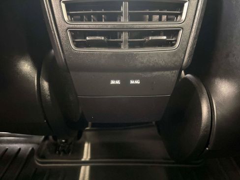 Used 2018 Tesla Model S AWD image 16