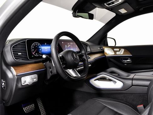 Certified 2024 Mercedes-Benz GLS 450 4MATIC image 21