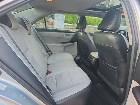 Used 2015 Toyota Camry XSE FWD image 22