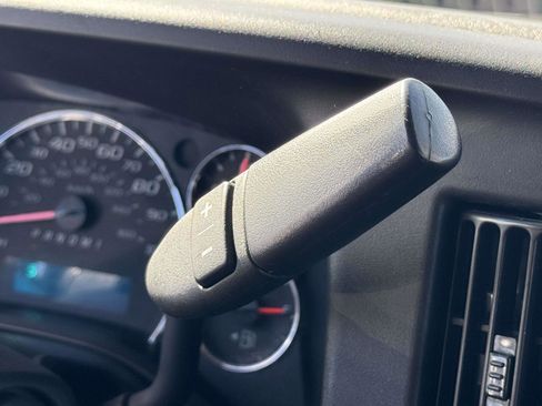 Used 2021 GMC Savana 2500 image 5