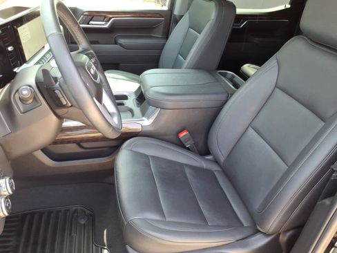 Certified 2025 GMC Sierra 1500 Elevation w/ Elevation Premium Package AWD/4WD image 2