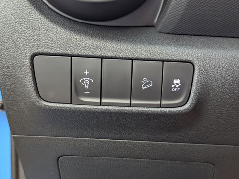 Used 2022 Hyundai Kona SEL image 28