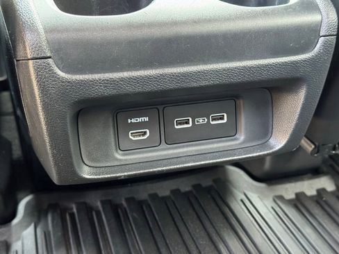 Used 2023 Honda Odyssey Touring image 24