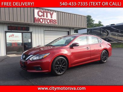 Used 2017 Nissan Altima 2.5 SL w/ 2.5 Technology Package