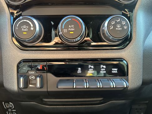 New 2026 RAM 1500 Classic Warlock image 26