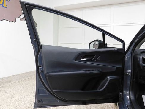 Used 2024 Toyota Prius XLE image 27