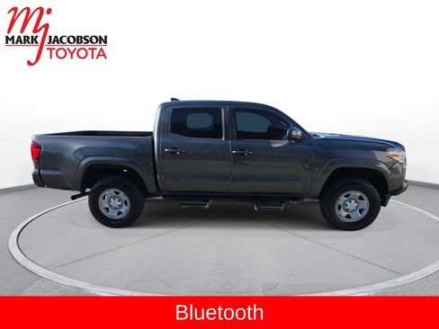 Used 2019 Toyota Tacoma SR image 6