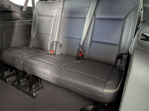 Certified 2023 Chevrolet Suburban Premier image 27