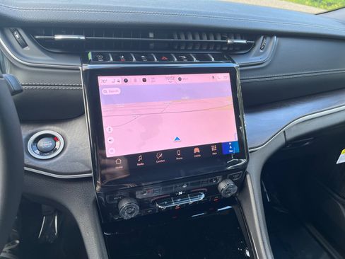New 2025 Jeep Grand Cherokee Limited AWD/4WD image 50