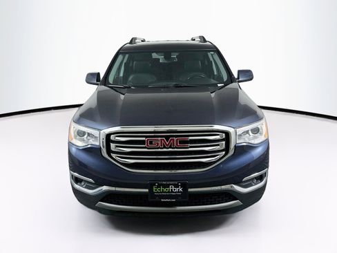 Used 2018 GMC Acadia SLT FWD image 2