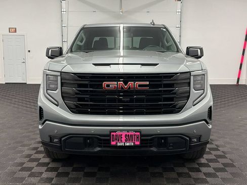 Used 2025 GMC Sierra 1500 Elevation w/ Elevation Premium Package AWD/4WD image 6