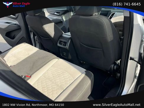 Used 2020 Chevrolet Equinox LS w/ LS Convenience Package FWD image 12