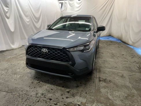 Used 2024 Toyota Corolla Cross L AWD/4WD image 15
