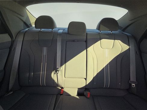 Used 2024 Hyundai Elantra SEL w/ Convenience Package image 15