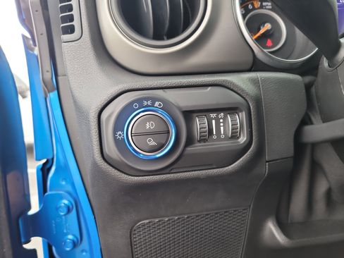 Used 2021 Jeep Gladiator Sport w/ Trailer Tow Package image 32