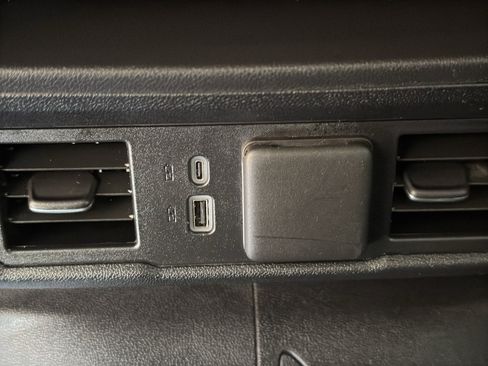 Used 2025 Chevrolet Silverado 1500 RST w/ Z71 Off-Road Package image 13