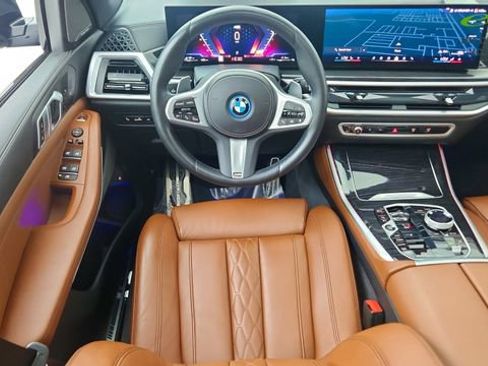 Used 2024 BMW X5 xDrive50e w/ Executive Package AWD/4WD image 36