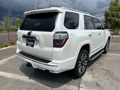 Used 2023 Toyota 4Runner Limited AWD/4WD image 9