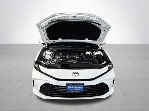 Used 2025 Toyota Camry LE image 21