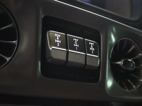 Used 2022 Mercedes-Benz G 550 image 27