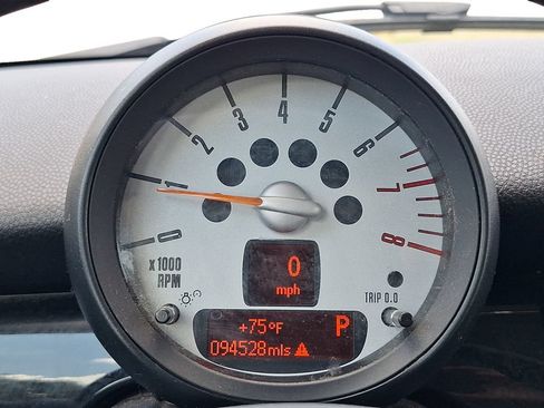 Used 2013 MINI Cooper Clubman FWD image 9