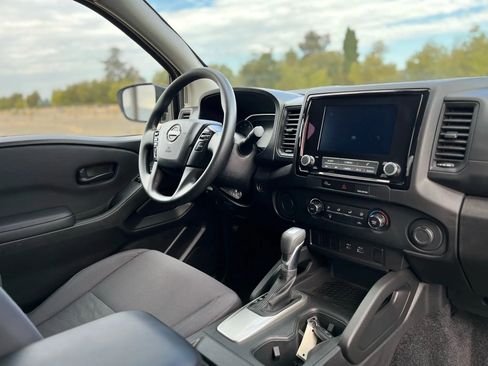 Used 2024 Nissan Frontier S w/ S Utility Package image 24