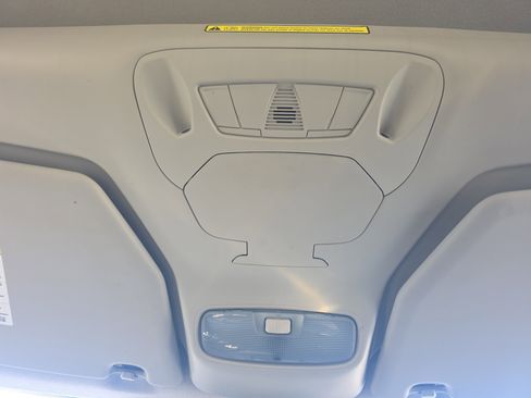 Used 2019 Ford Transit Connect XL image 33